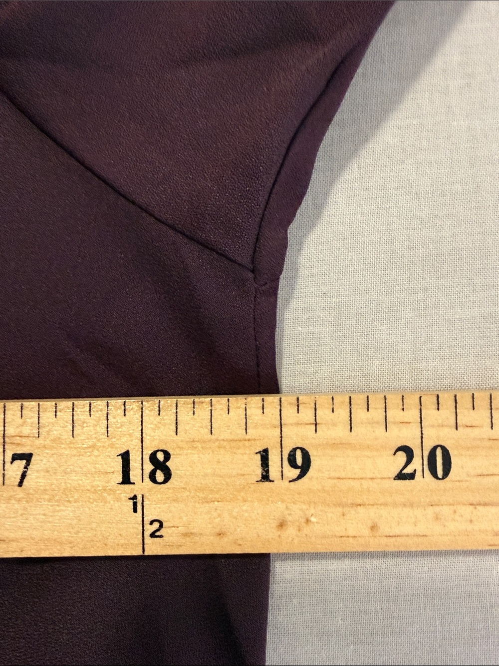 Express Women's Plum V-Neck Long Sleeve Top. Medium. NEW - Picture 6 of 7